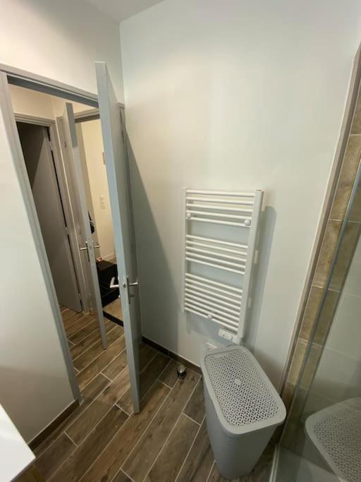 Super Appartement T3 Proche Gare Sens Luaran gambar