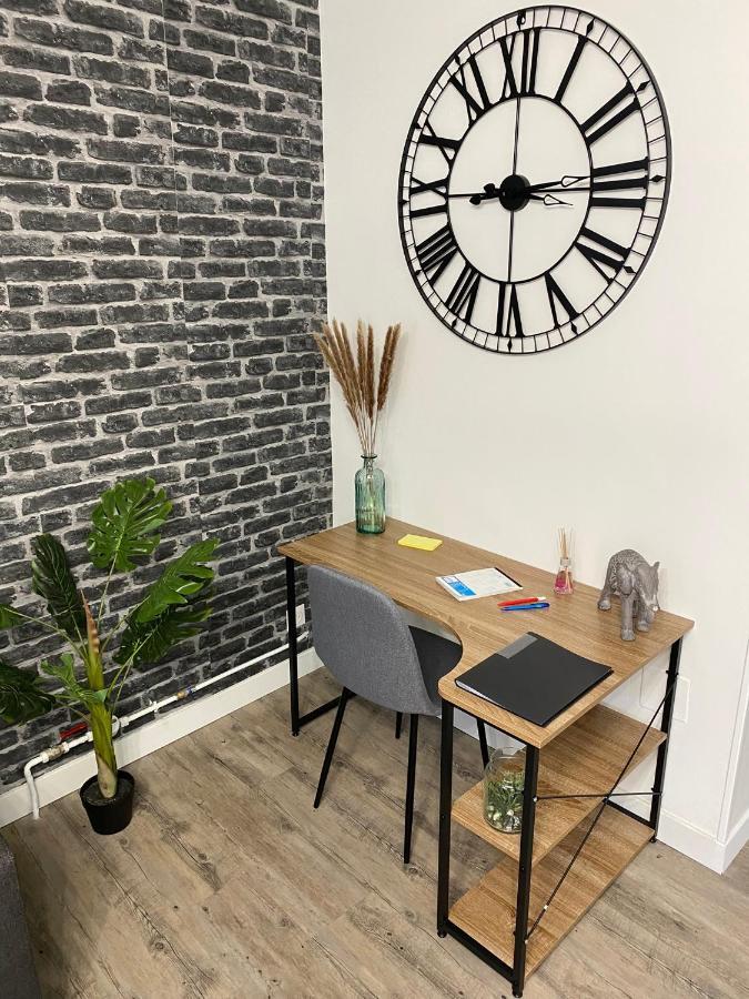 Super Appartement T3 Proche Gare Sens Luaran gambar